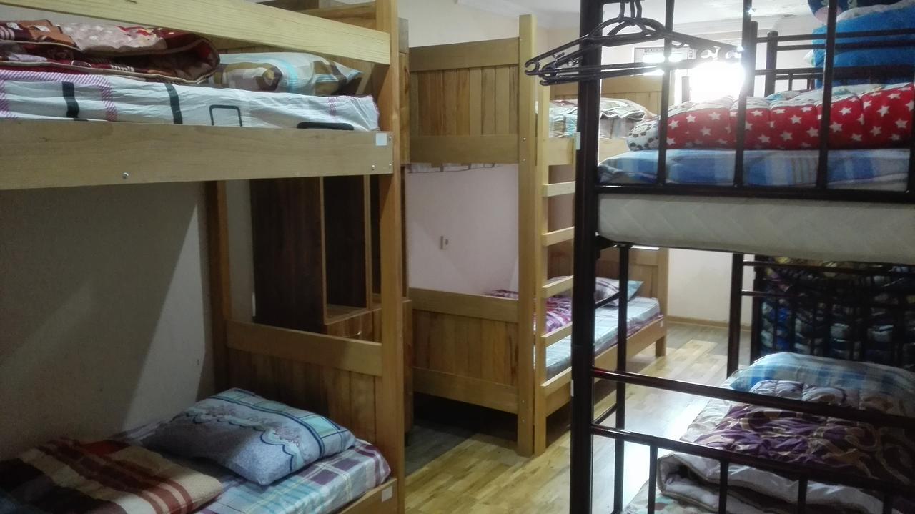 Everyday Cat Hostel 바투미 외부 사진